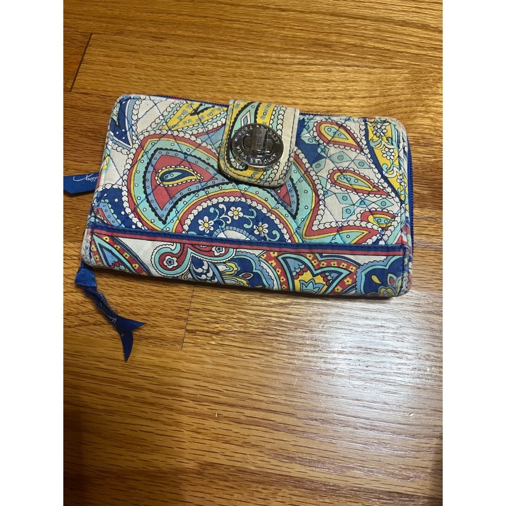 Vera Bradley Marina Wallet Clutch Paisley Print Turnlock Closure